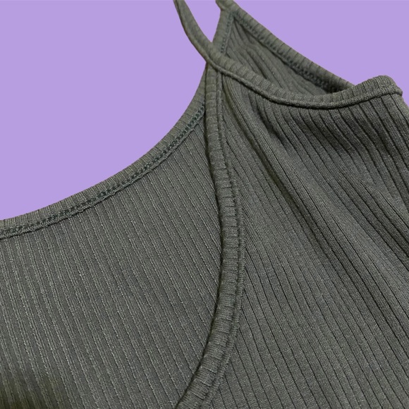 GRAY LOW-BACK RIBBED BODYSUIT 🩱🛍️ - Picture 3 of 4